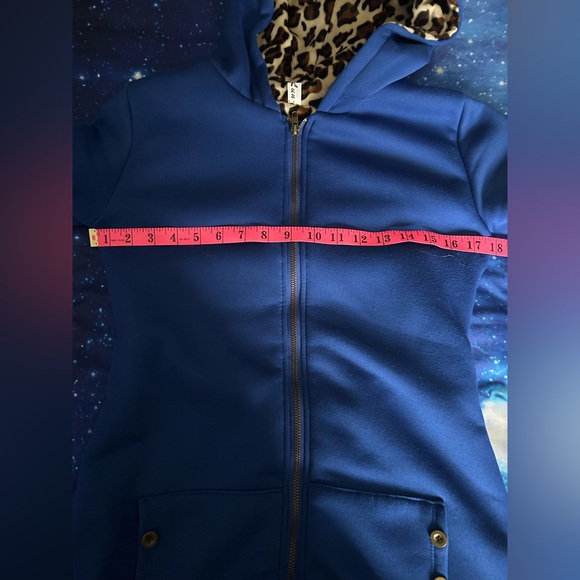 🐆NWOT Blue & Leopard Print Hooded Shirt - Picture 5 of 9